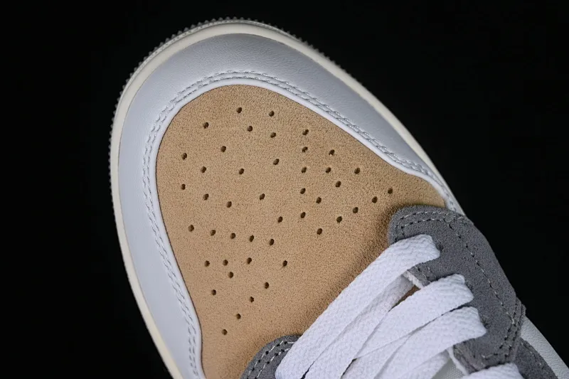 All categories Air Jordan Jordan series basketball shoes Air Jordan 1 Low Z version Air Jordan 1 Low AJ1 Joe 1 gray brown low-top cultural basketball shoes DC0774-189